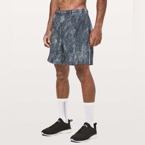 Lululemon Pace Breaker Short Linerless 7" XXL - Gray Bleached Herringbone Multi